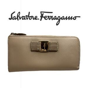 Salvatore Ferragamo Blush Vara Zip‎ Around Wallet